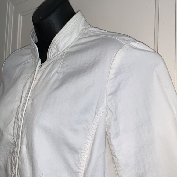Off white Nehru collar cotton jacket - Picture 2 of 12